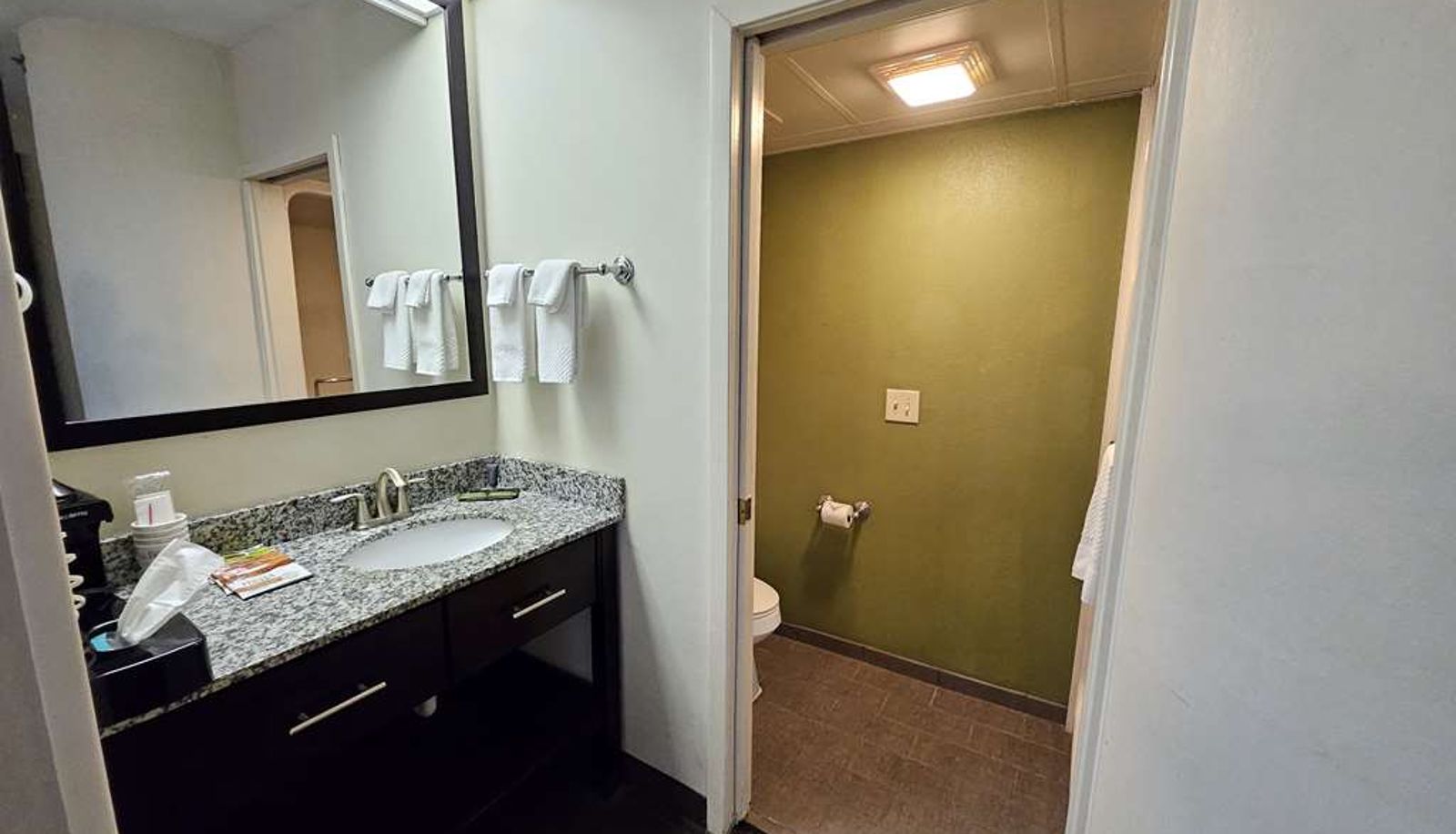 Pokój - SureStay by Best Western Summerville Flowertown