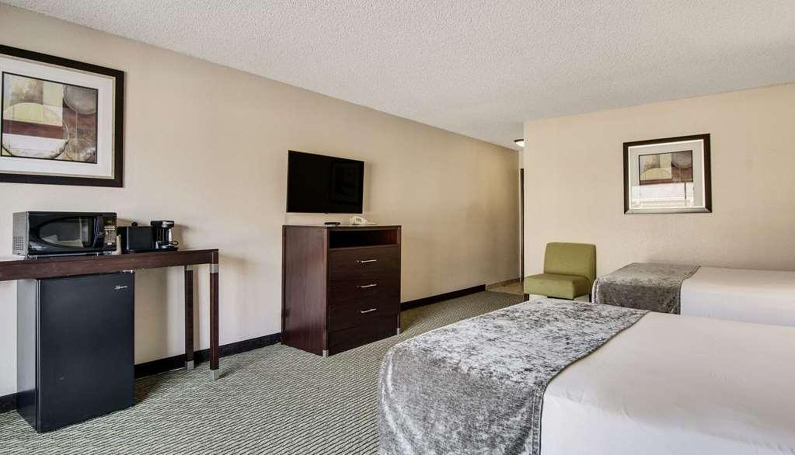 Quadruple room - Rodeway Inn & Suites Portland - Jantzen Beach