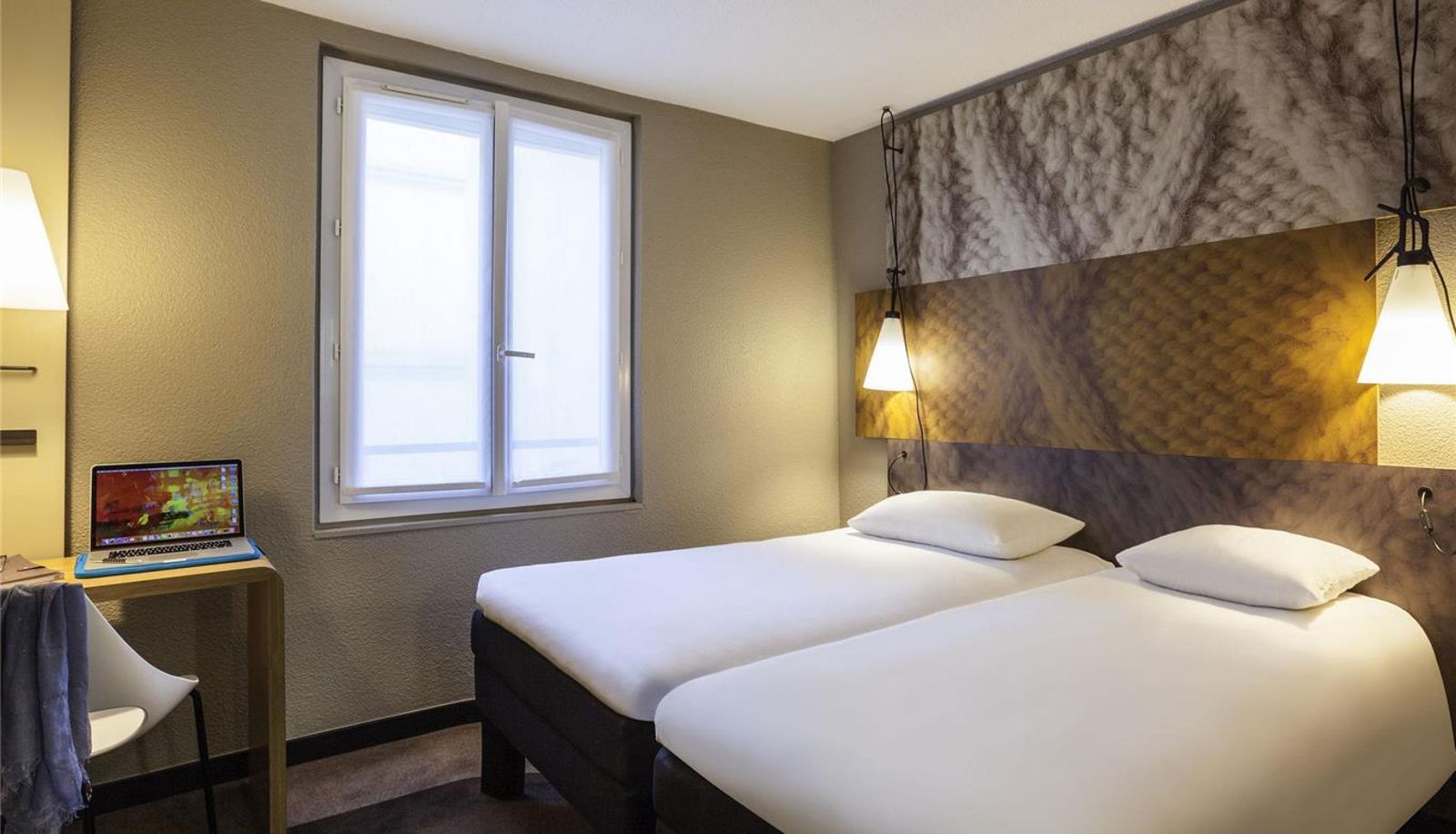 Kamer - ibis Paris Gare de l'Est TGV