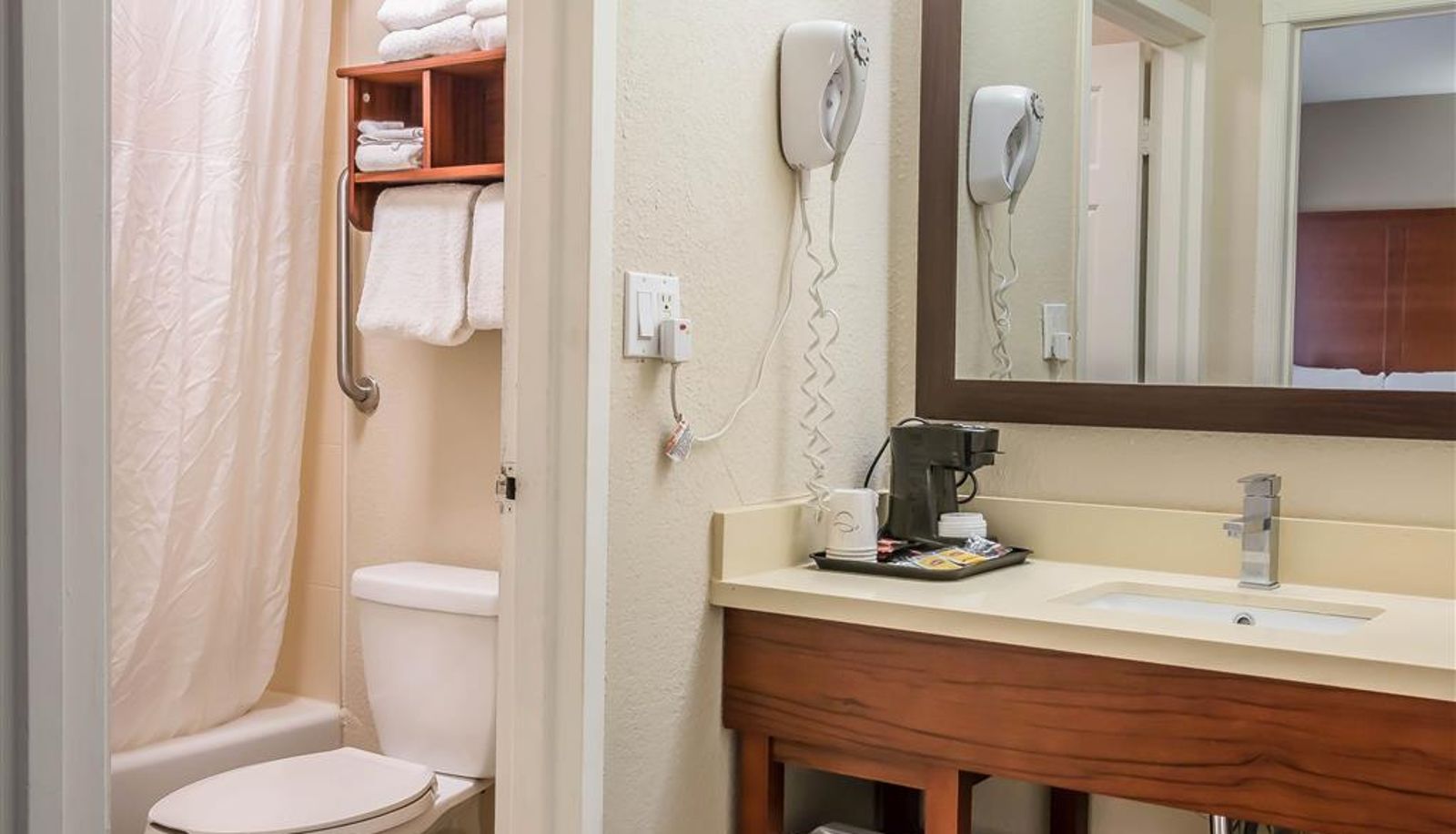 Zimmer - Comfort Inn Savannah Midtown