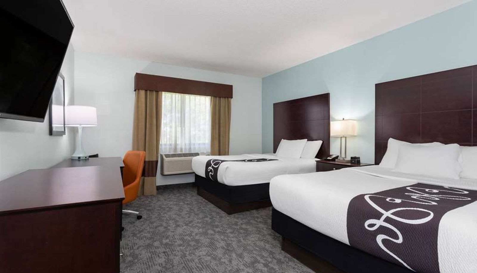 Room - La Quinta Inn & Suites by Wyndham Bonita Springs Naples N.