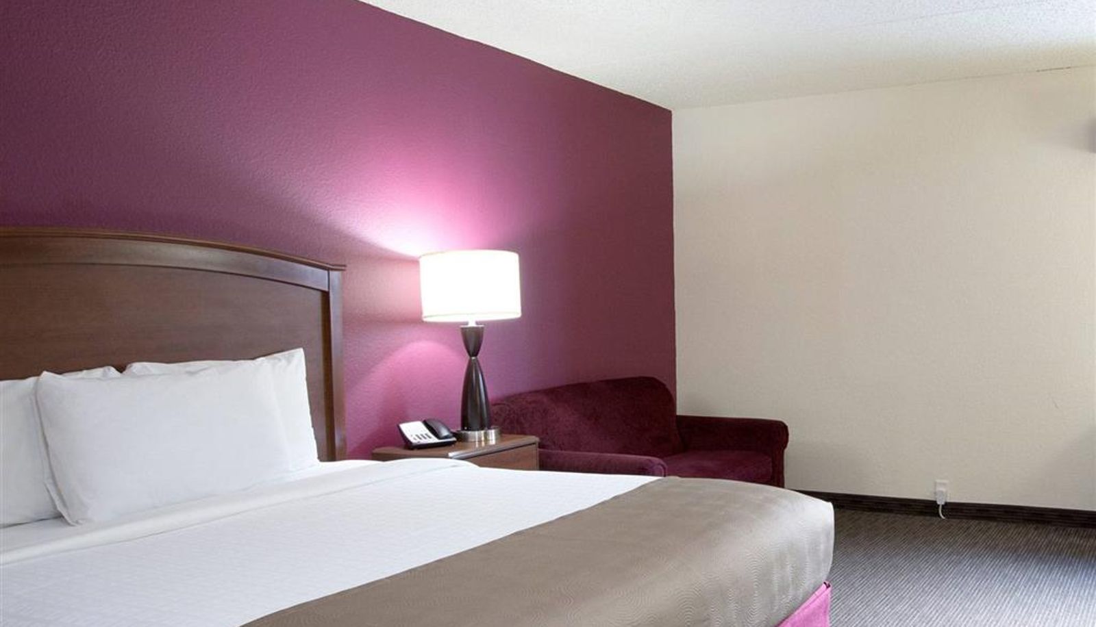 Room - AmericInn by Wyndham Osceola
