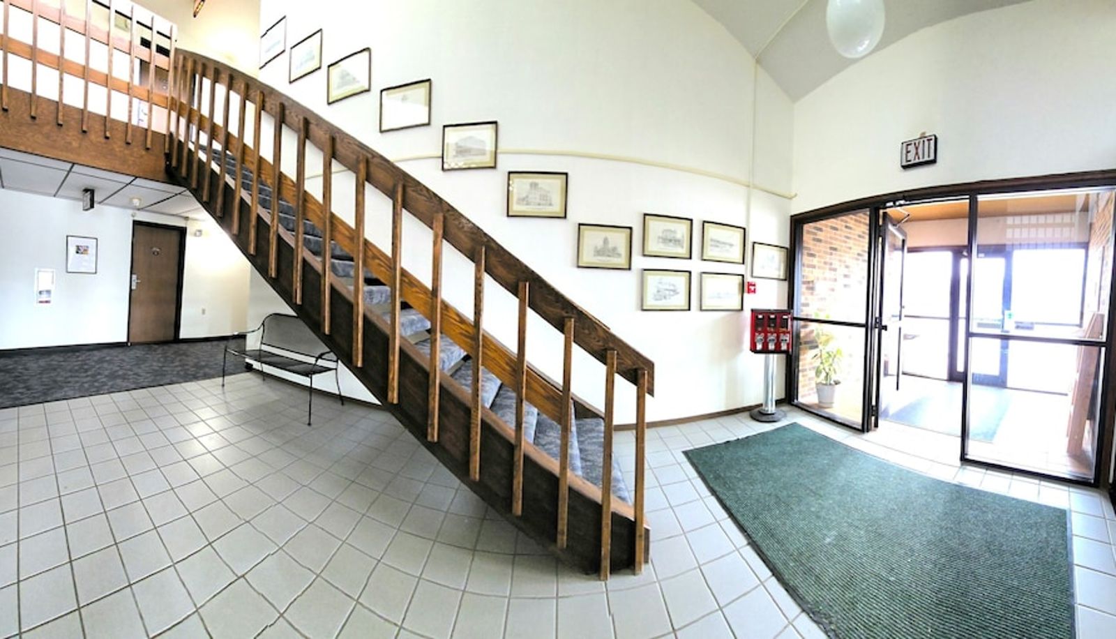 Hall - American Motel