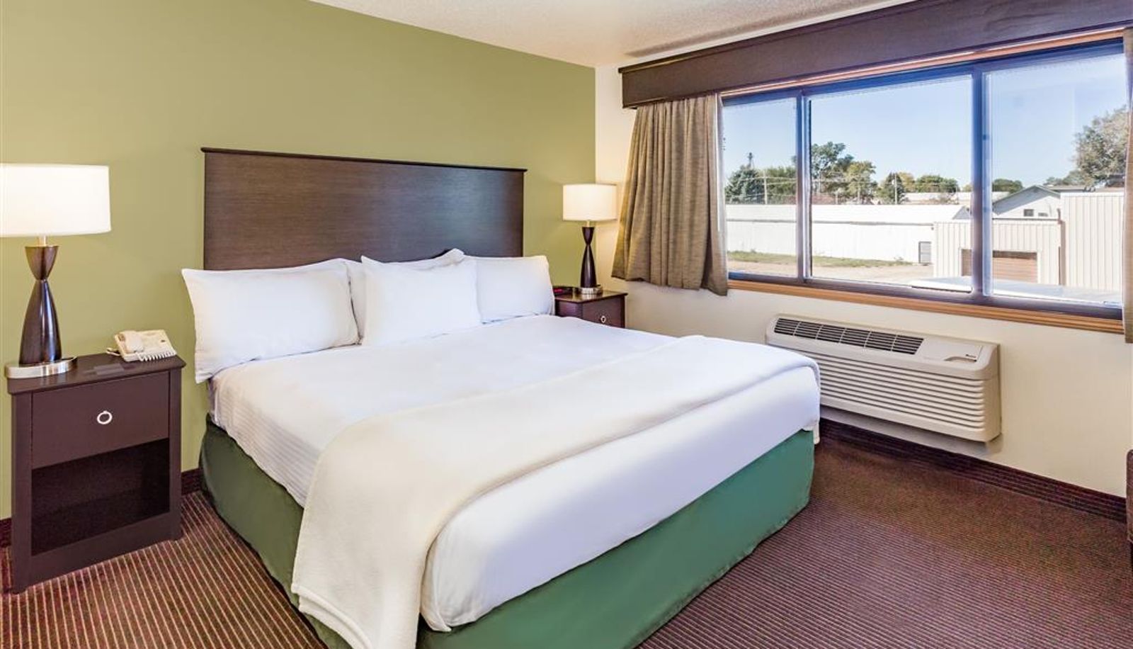 Zimmer - AmericInn by Wyndham Hampton