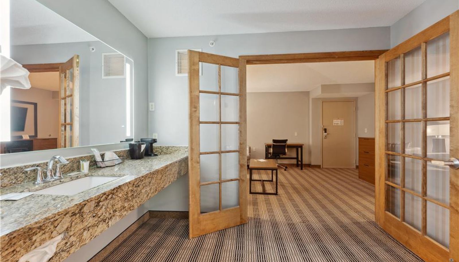 Zimmer - AmericInn by Wyndham Wisconsin Dells