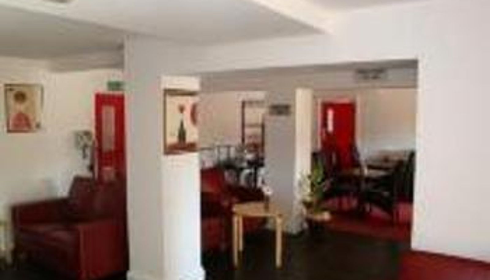 Sala - Stansted Skyline Hotel