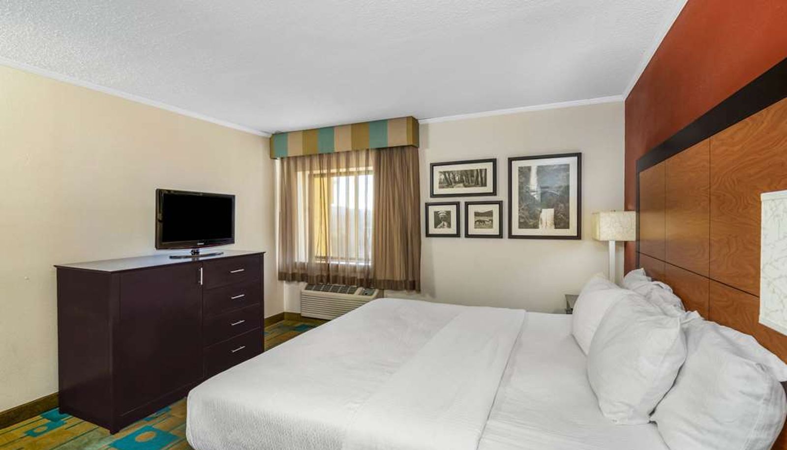 Zimmer - Baymont by Wyndham Meridian