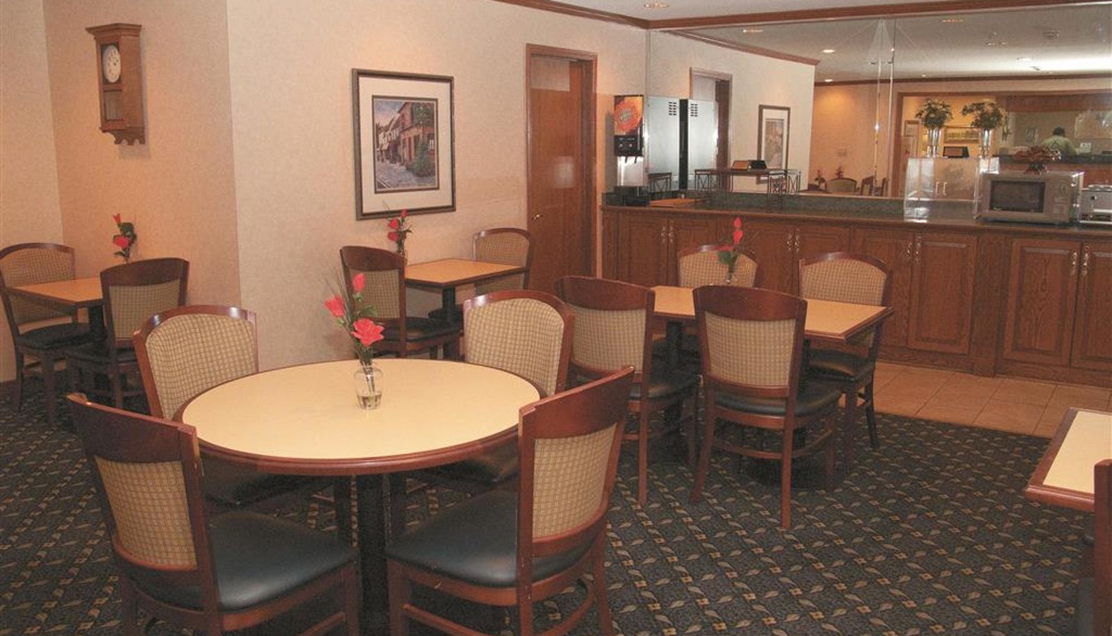 Vista interior - La Quinta Inn and Suites by Wyndham Cincinnati North