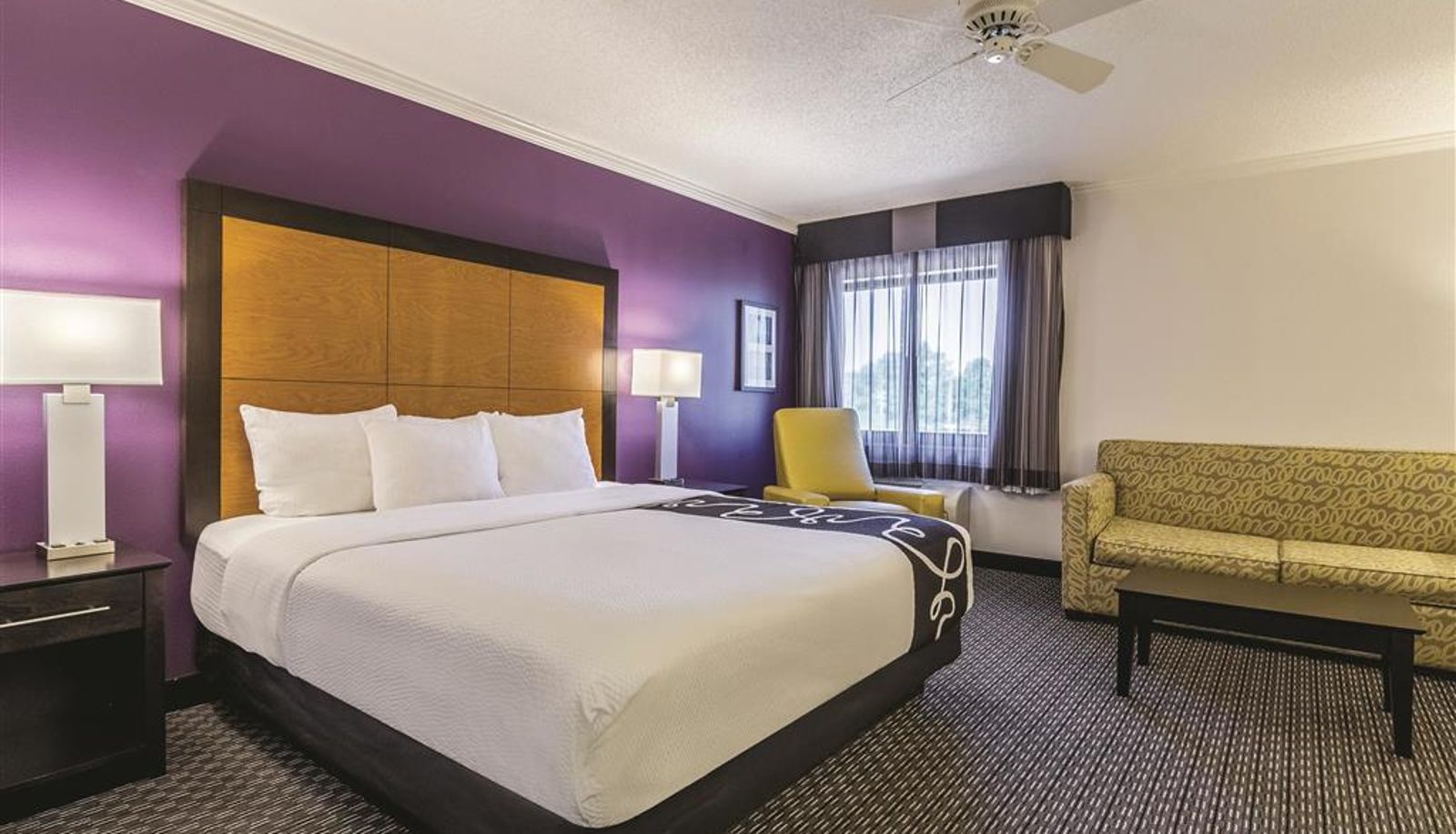 Habitación - La Quinta Inn & Suites by Wyndham Cleveland - Airport North