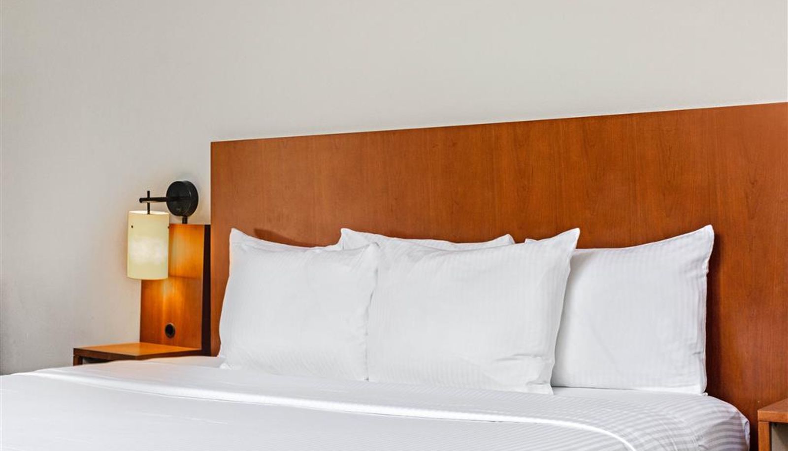 Zimmer - La Quinta Inn & Suites by Wyndham Miami Cutler Bay