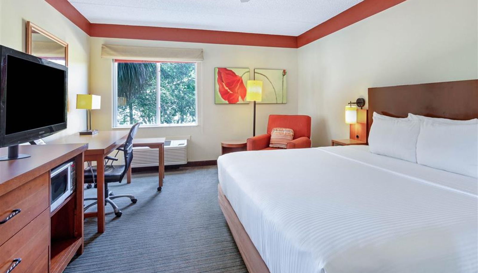 Zimmer - La Quinta Inn & Suites by Wyndham Miami Cutler Bay