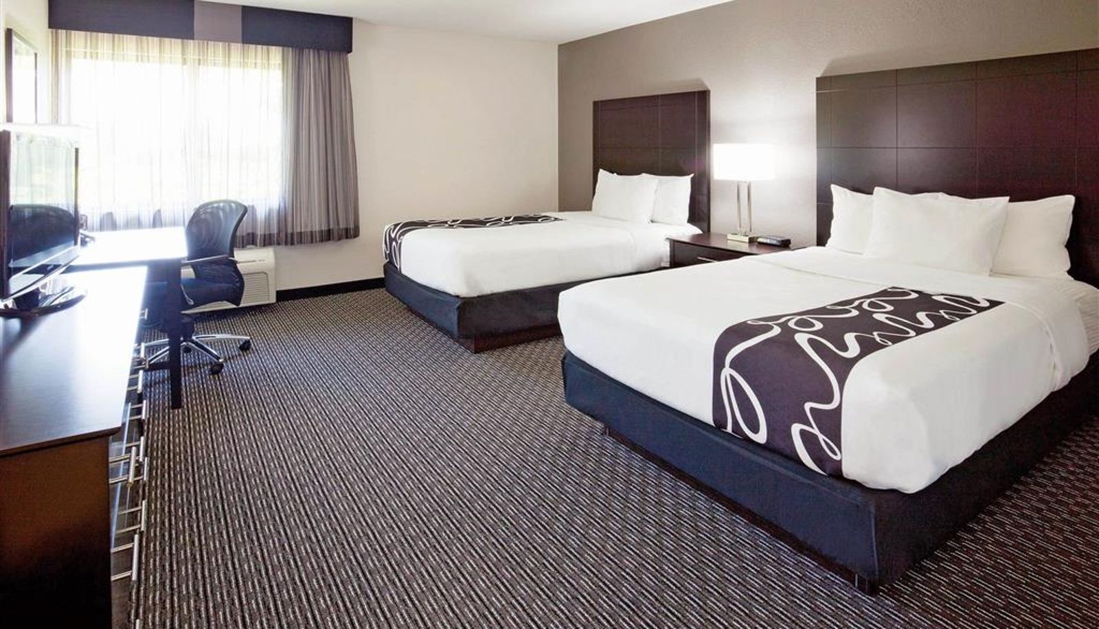Room - La Quinta Inn by Wyndham Oshkosh