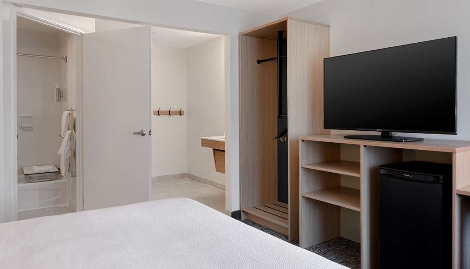 Zimmer - Spark by Hilton Savannah Midtown