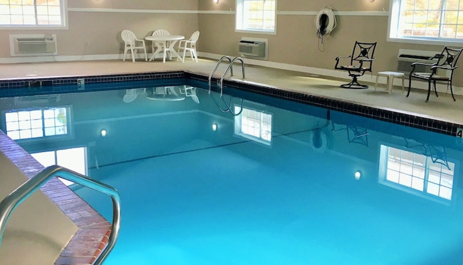 Pool - Quality Inn Lawton near Fort Sill