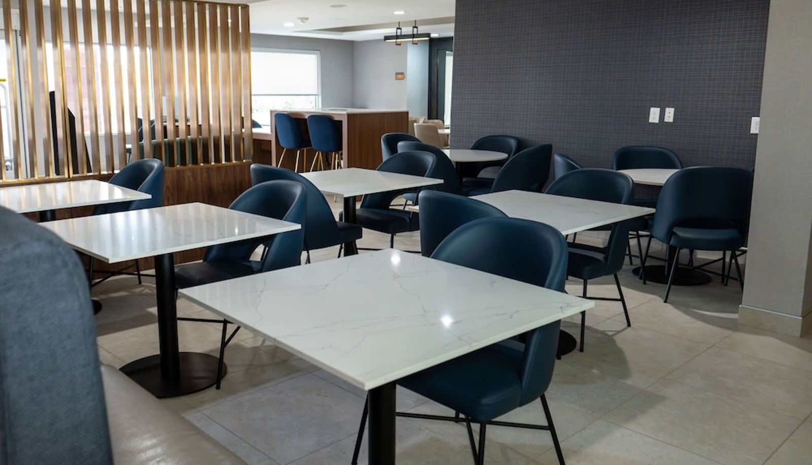 Lobby - La Quinta Inn & Suites by Wyndham Dallas Mesquite