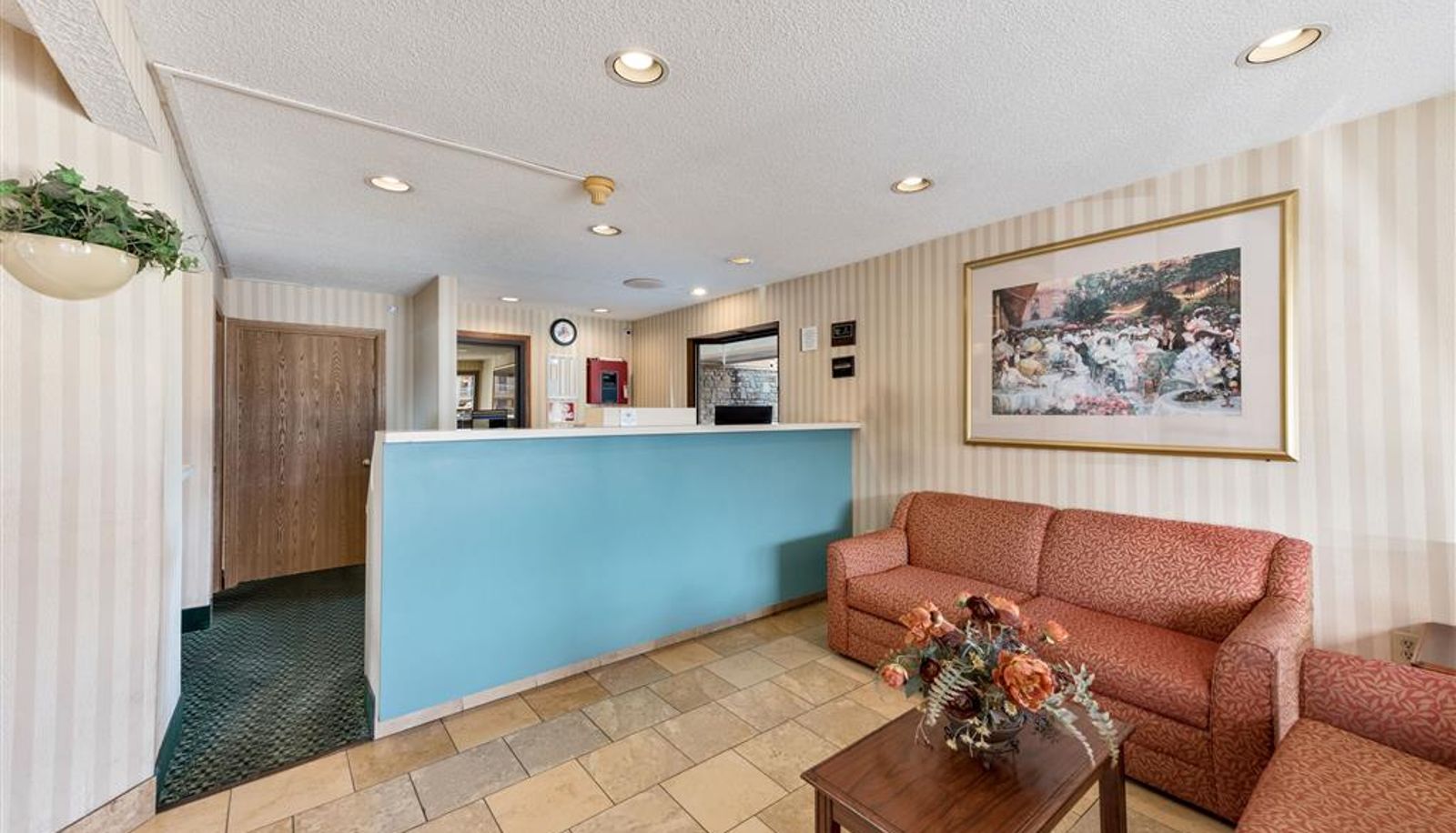 Hall - Rodeway Inn Columbus West