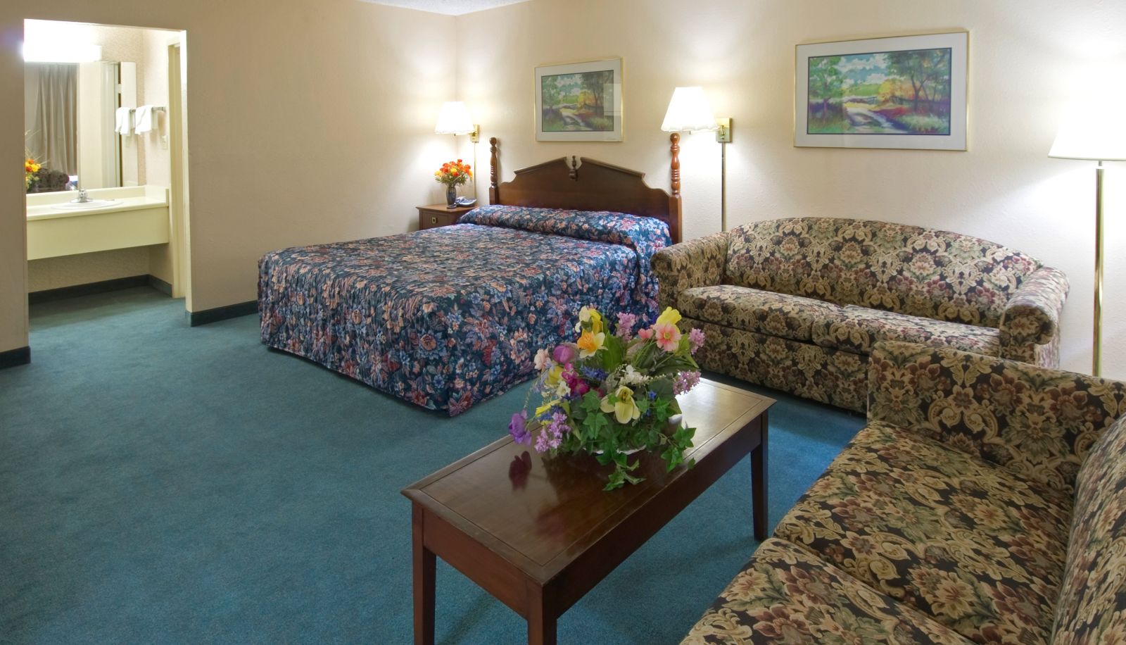 Room - Americas Best Value Inn Stockbridge