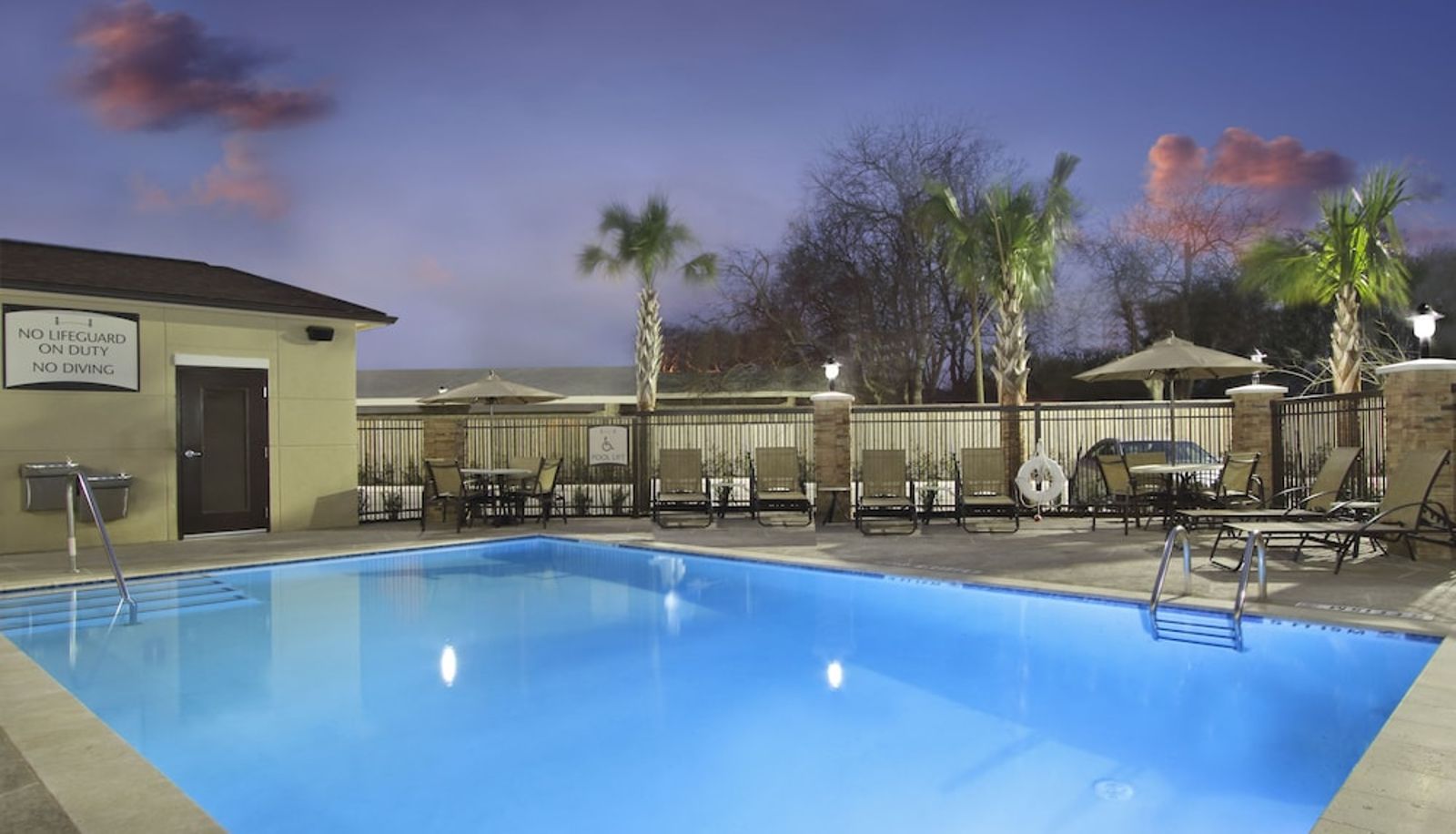 Pool - Staybridge Suites HOUSTON - MEDICAL CENTER by IHG