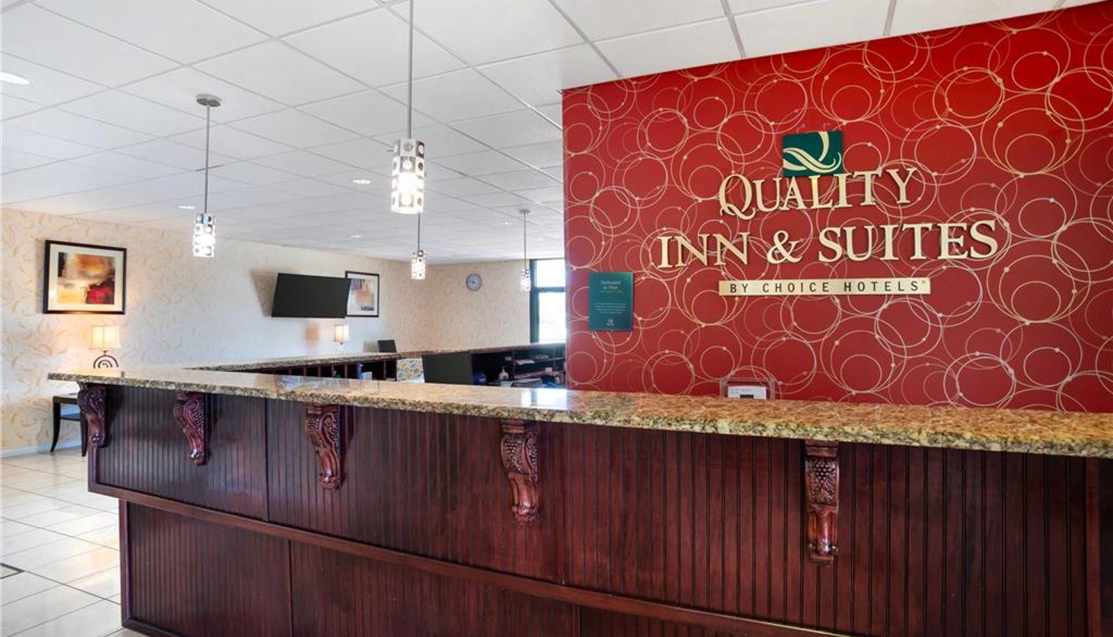 Hal - Quality Inn & Suites near Lake Eufaula