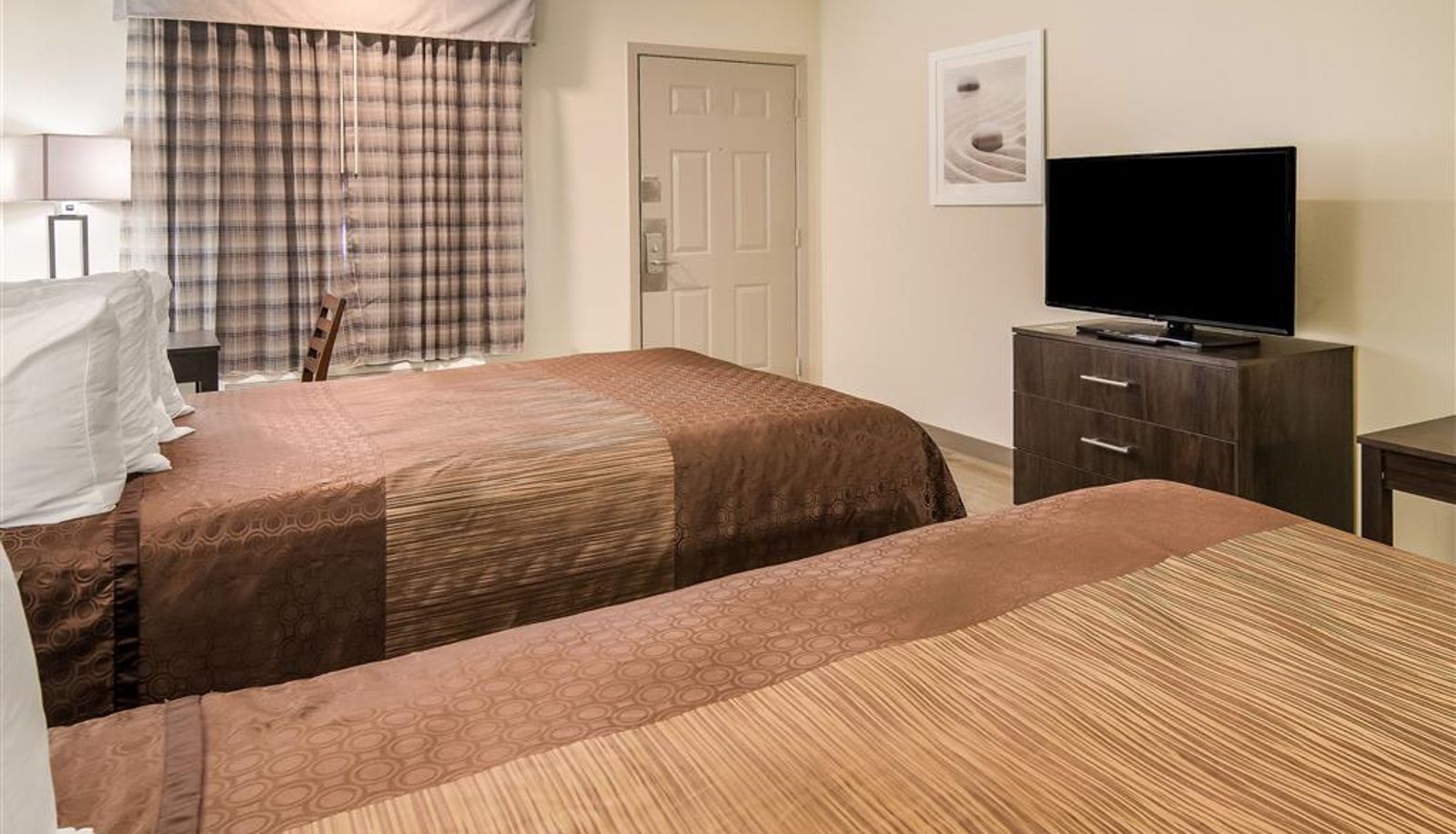 Zimmer - Quality Inn & Suites Dallas-Cityplace