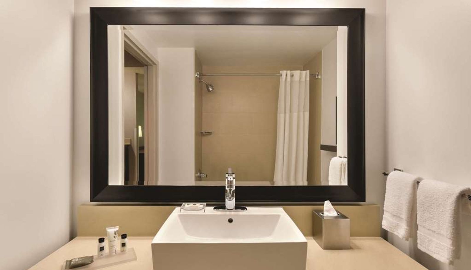 Room - Country Inn & Suites by Radisson Lawrenceville near Northside