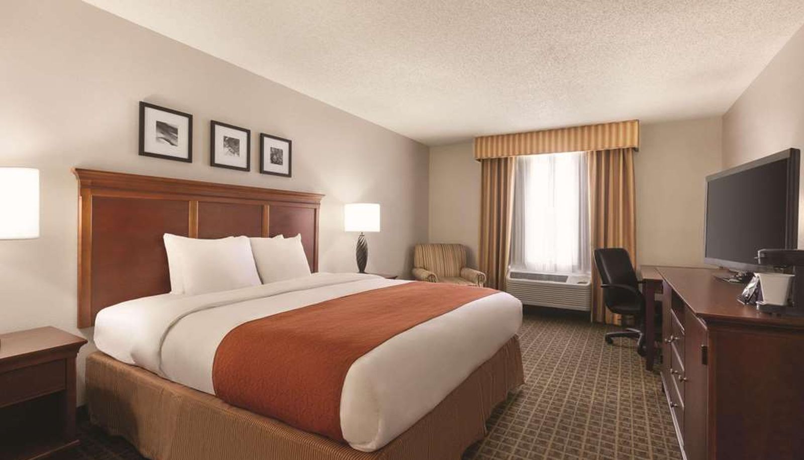 Zimmer - Country Inn & Suites by Radisson Lawrenceville near Northside