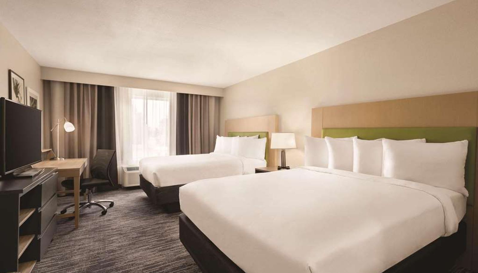 Room - Country Inn & Suites by Radisson Savannah Midtown GA