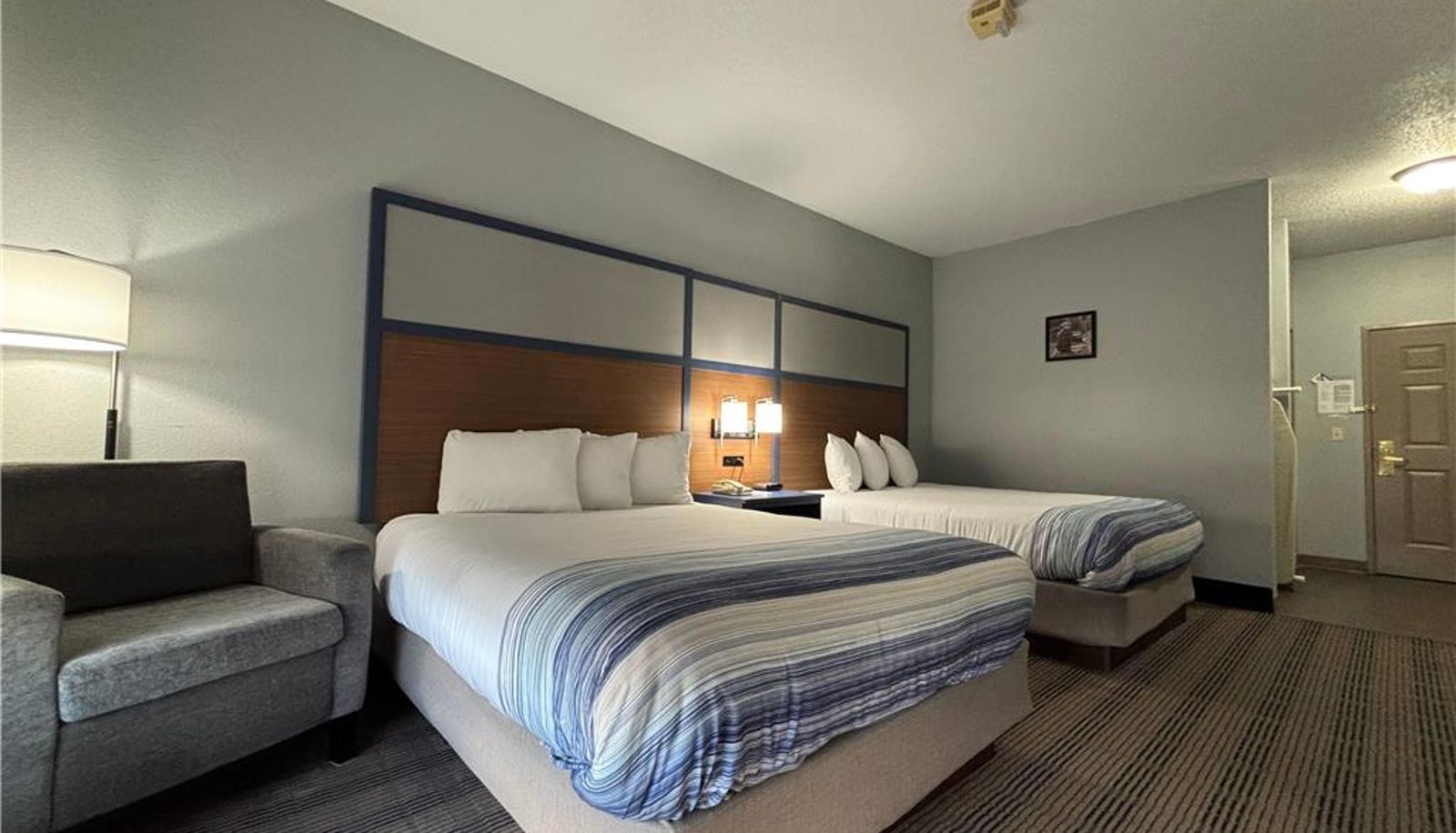 Habitación - AmericInn by Wyndham Galesburg