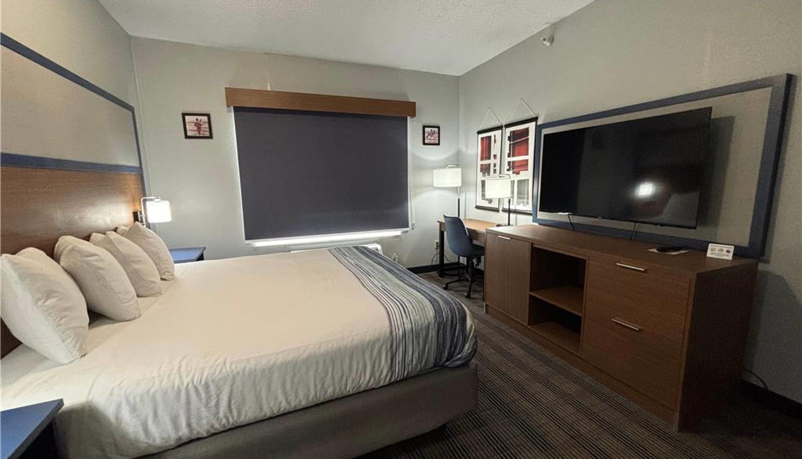 Habitación - AmericInn by Wyndham Galesburg