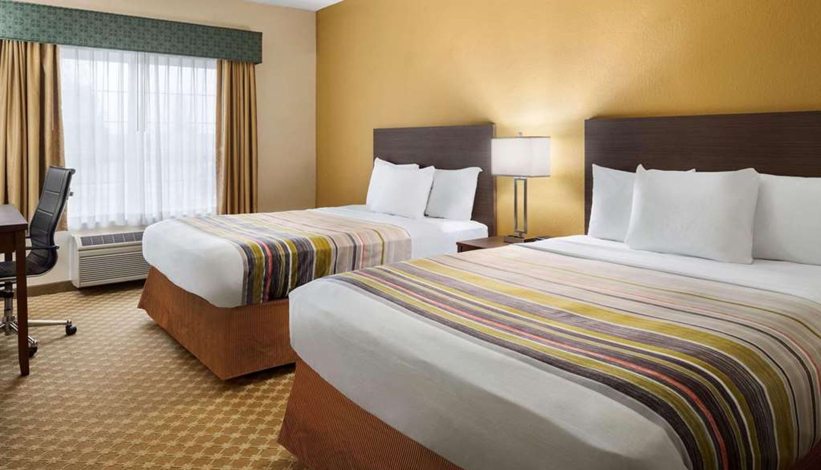 Room - Country Inn & Suites by Radisson Manteno IL