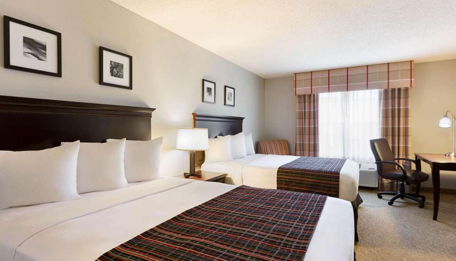 Room - Country Inn & Suites by Radisson Kearney NE