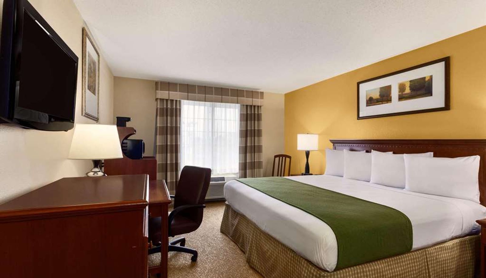 Camera - Country Inn & Suites by Radisson Marion OH