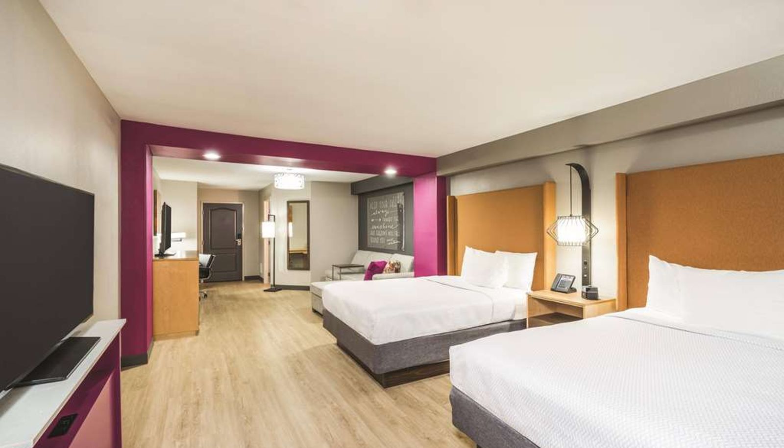 Zimmer - La Quinta Inn & Suites by Wyndham Chattanooga-Hamilton Place