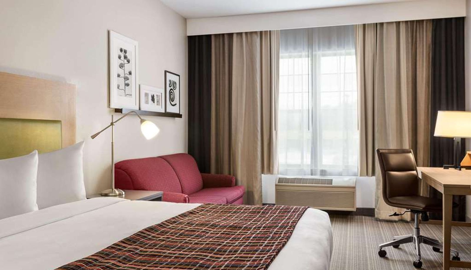 Room - Country Inn & Suites by Radisson Wausau WI