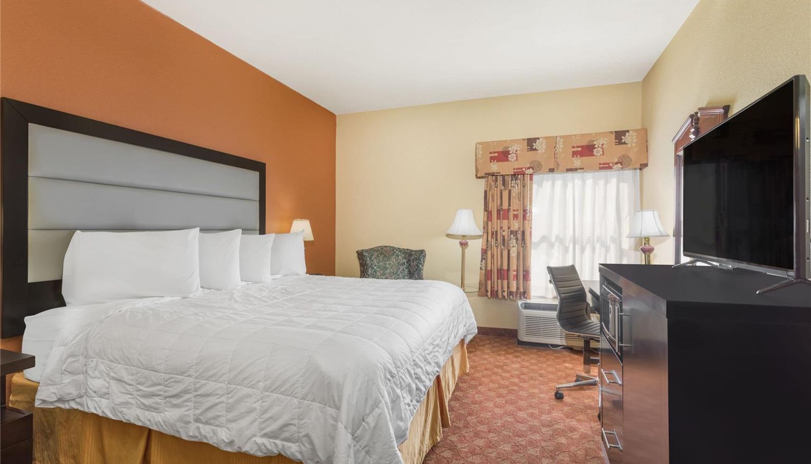 Room - Baymont by Wyndham Fayetteville
