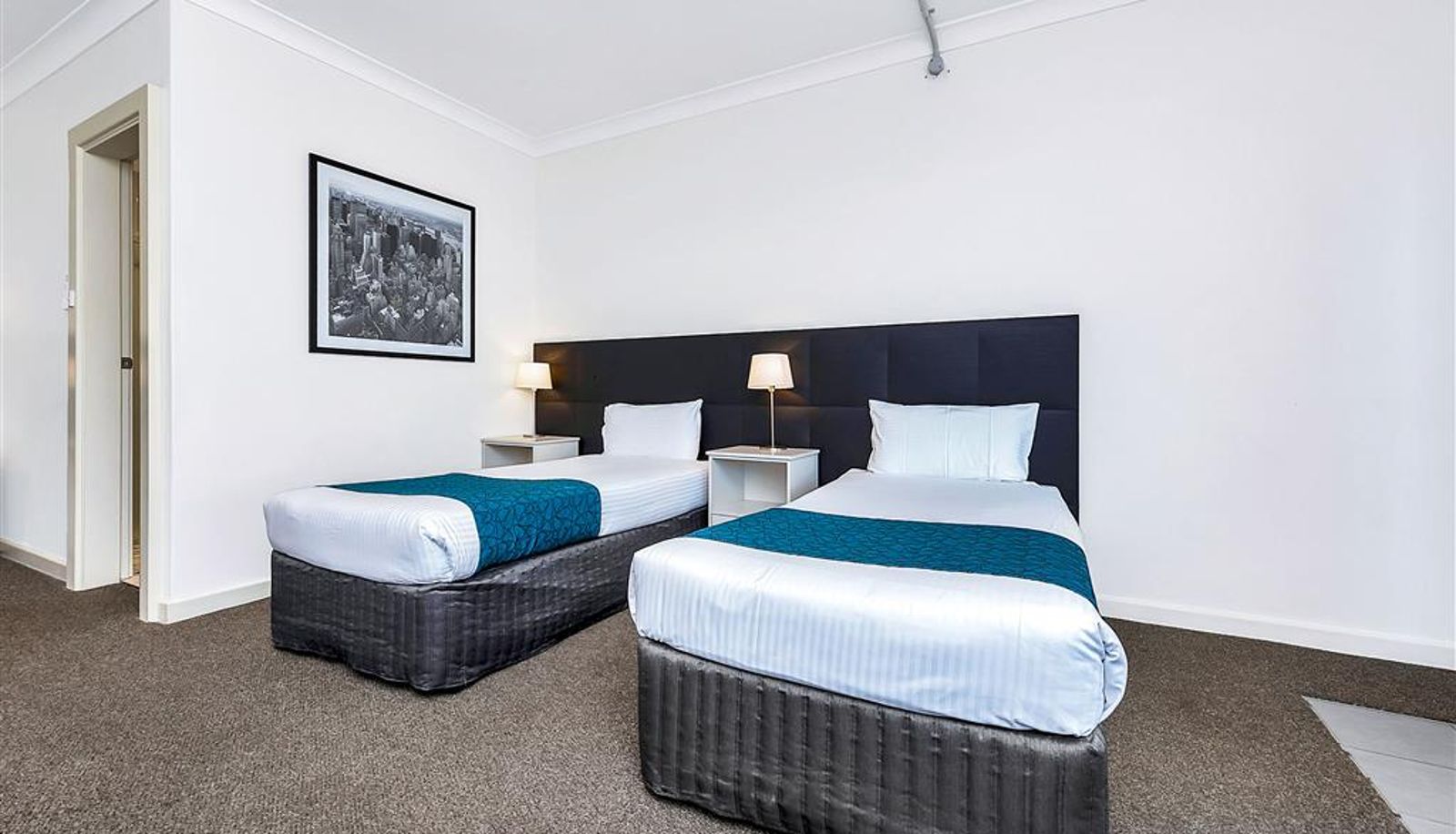 Room - Comfort Inn & Suites Manhattan
