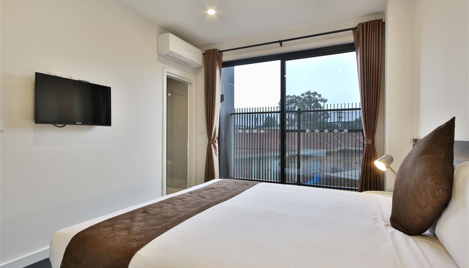 Zimmer - Quality Apartments Dandenong