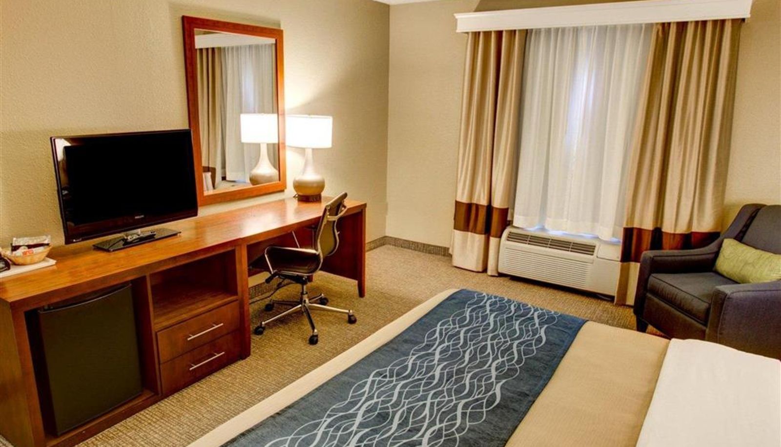 Zimmer - Comfort Inn Conference Center Pittsburgh Penn Hills