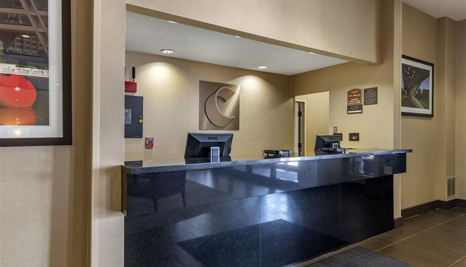 Hall - Comfort Inn DFW Airport North