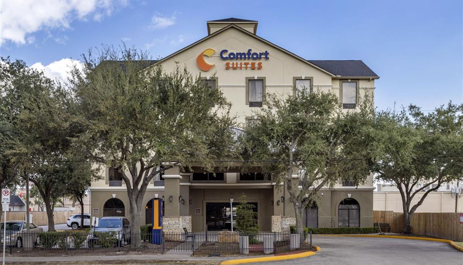 Exterior view - Comfort Suites Houston near Medical Center- NRG Stadium