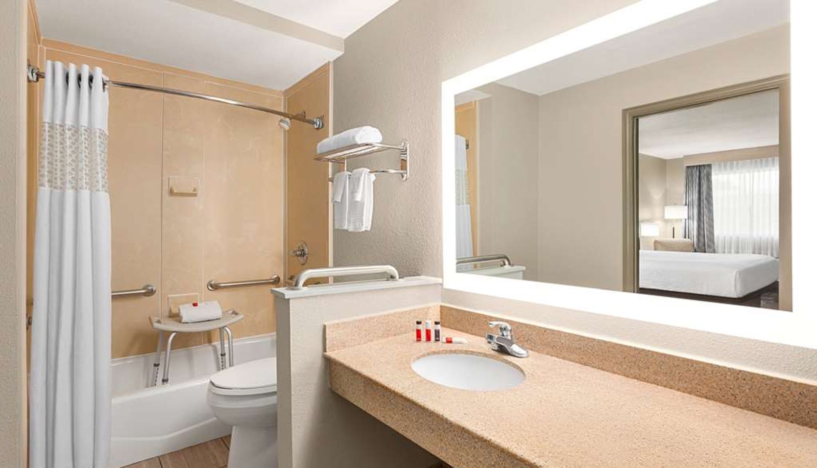 Kamer - Days Inn by Wyndham Paris