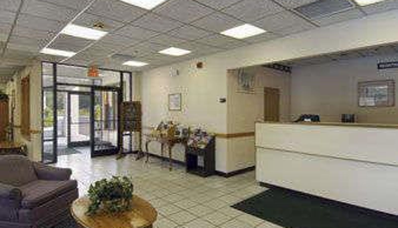 Hal - Knights Inn Liberty