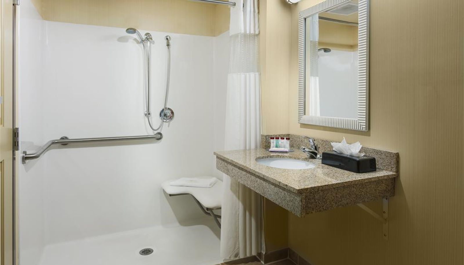 Chambre - Roosevelt Grand Dakota SureStay Collection by Best Western