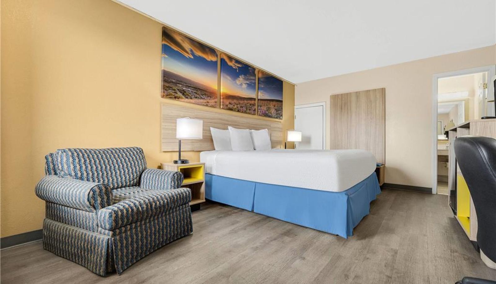 Zimmer - Days Inn by Wyndham Fort Wayne