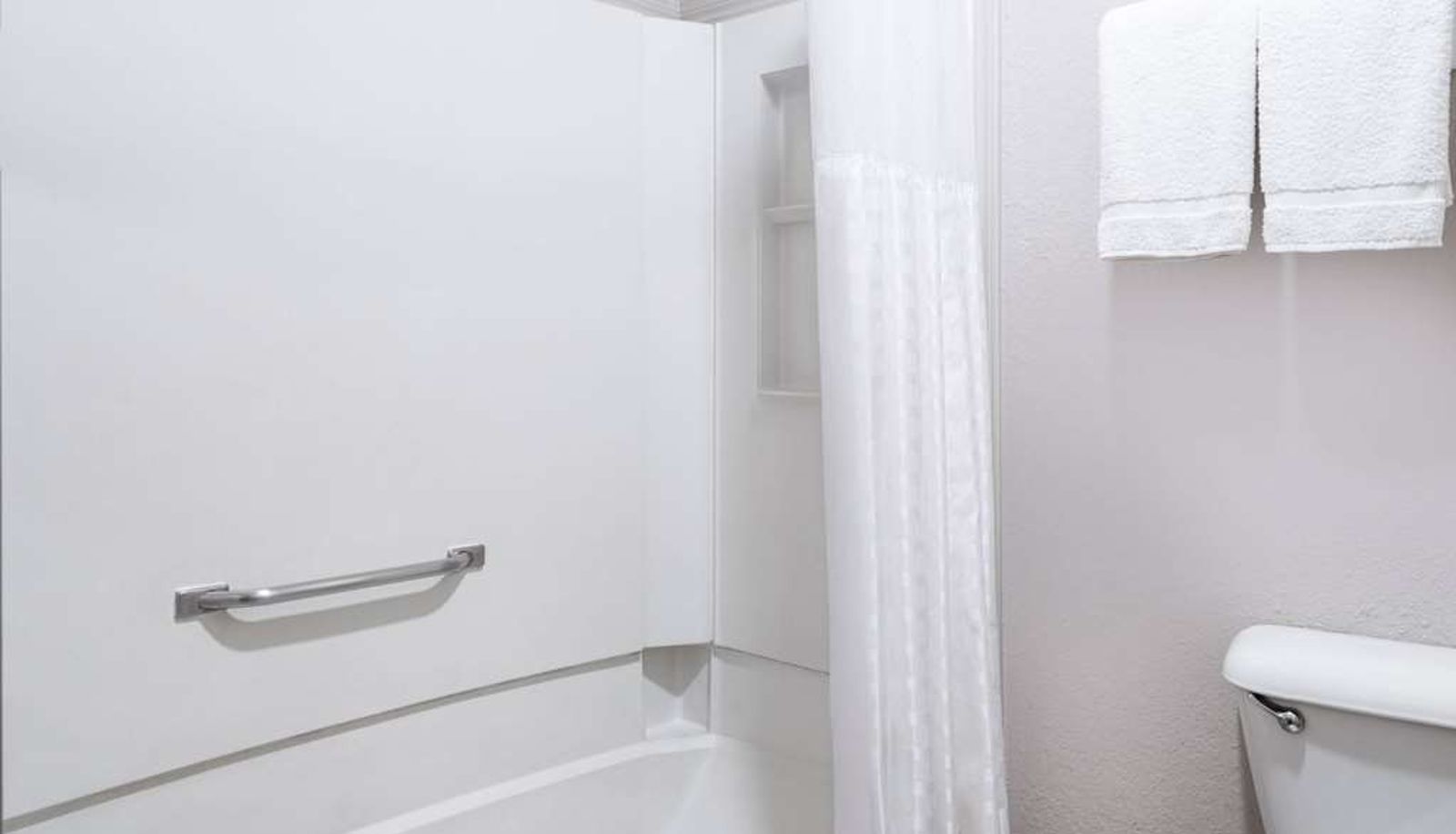 Zimmer - Days Inn by Wyndham Ardmore