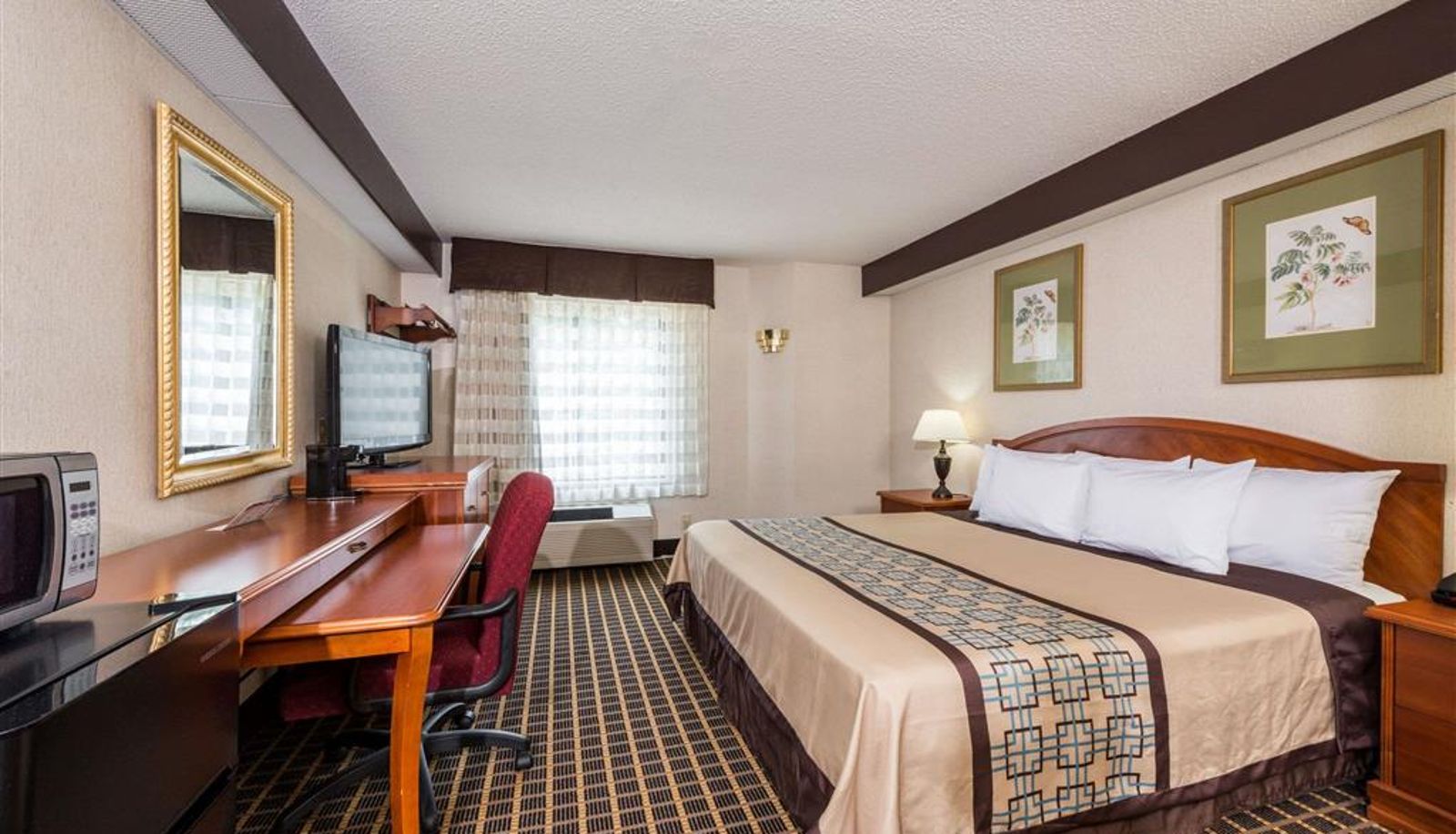 Camera - Days Inn by Wyndham Yadkinville