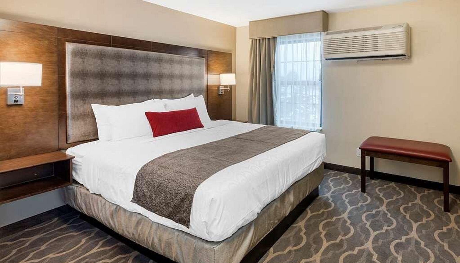 Camera - Country Inn & Suites by Radisson Grandville-Grand Rapids West MI