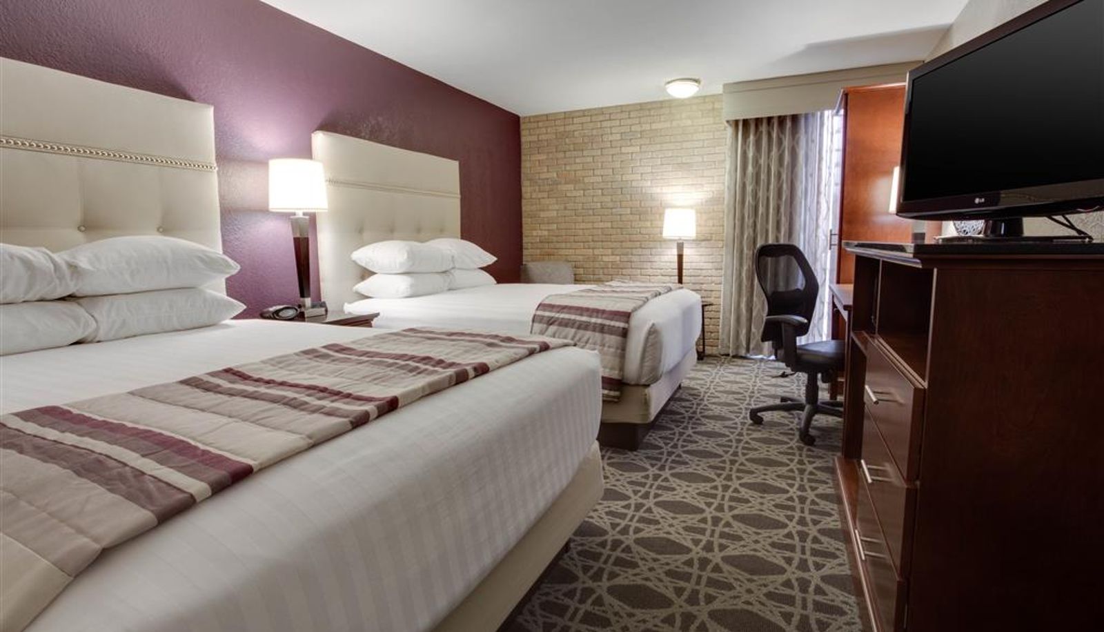 Room - Drury Plaza Hotel San Antonio Airport
