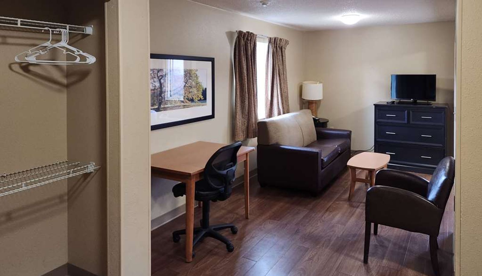 Kamer - Suburban Studios Columbus - Dublin
