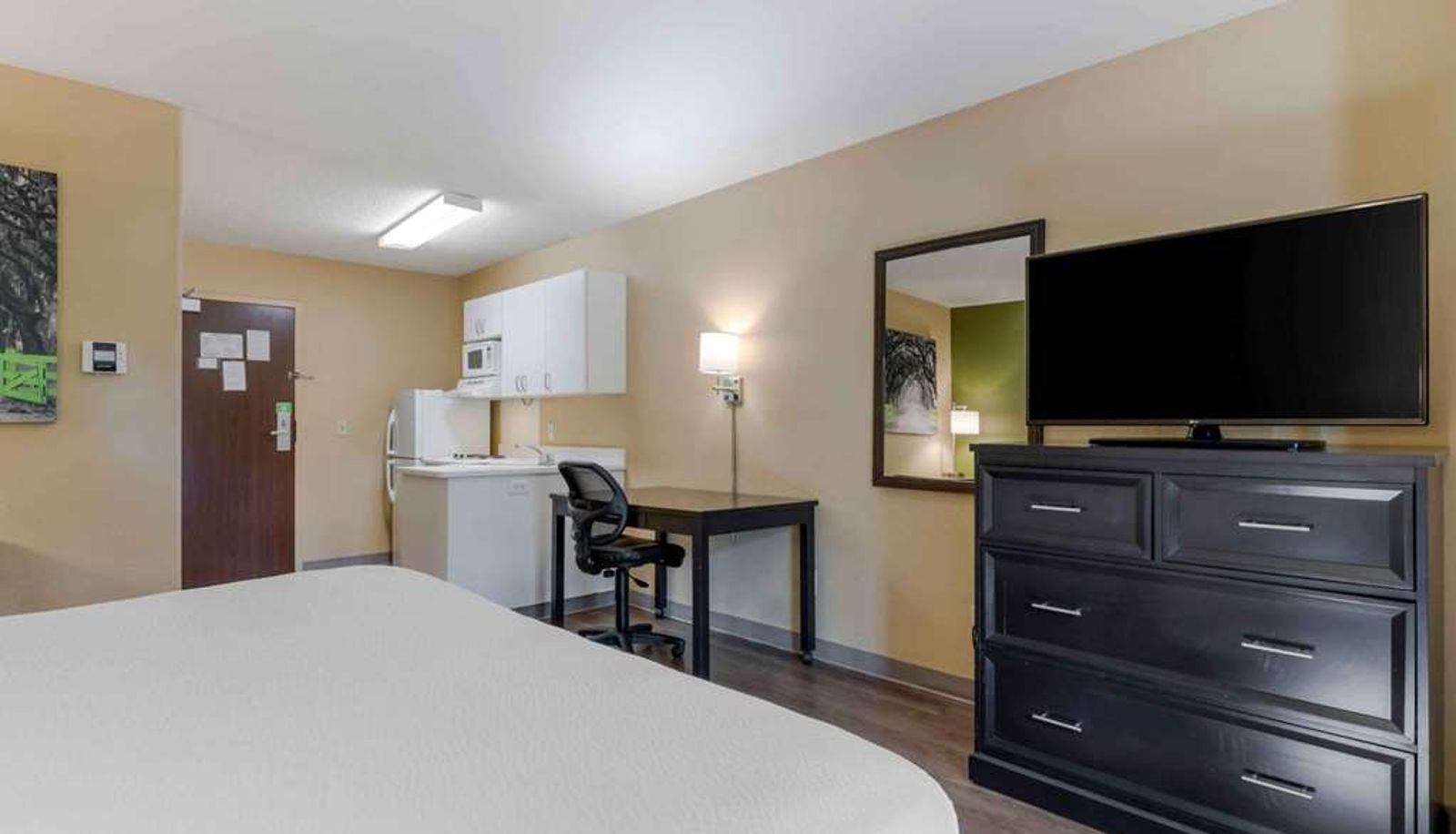 Kamer - Suburban Studios Montgomery East I-85